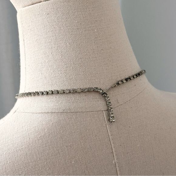 Vintage Silver Tone Estate Sparkly Clear Crystal Rhinestone Short Necklace 16” - Picture 4 of 5